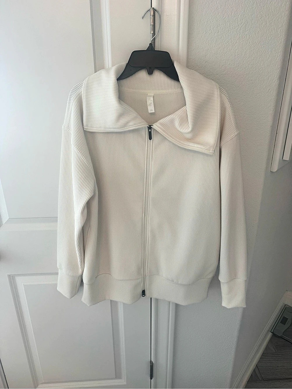 zella Rib Full Zip Jacket in Ivory, Small